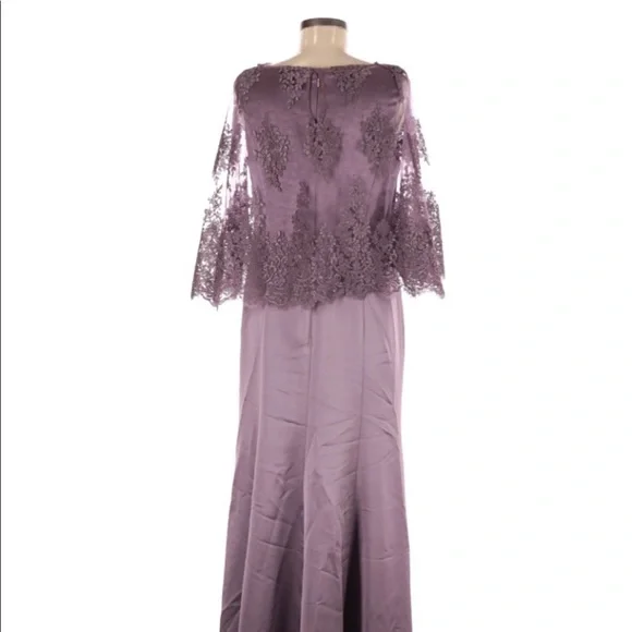 Ignite Evening gown - Picture 3 of 6